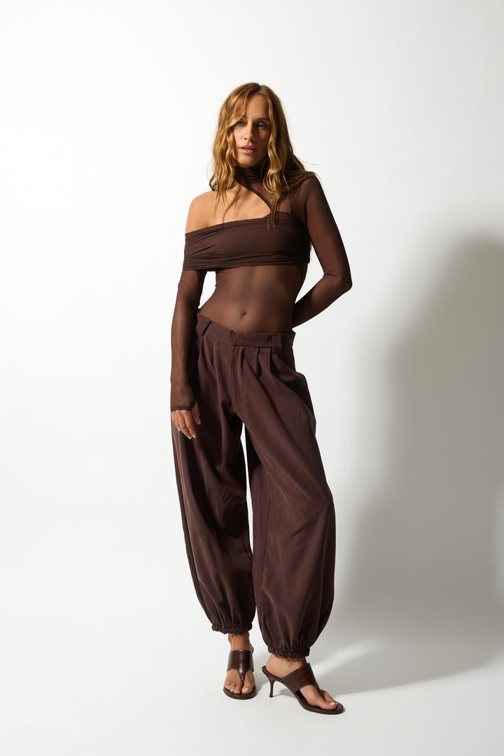 Body Core Recortes Manga Longa Tule