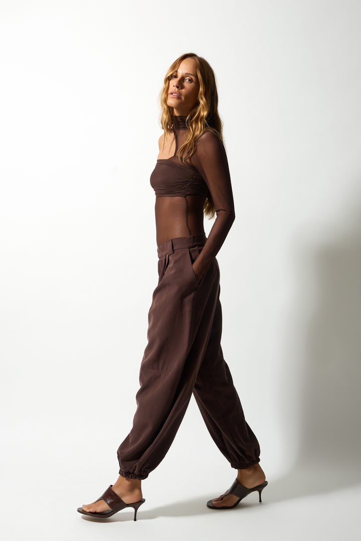 Body Core Recortes Manga Longa Tule