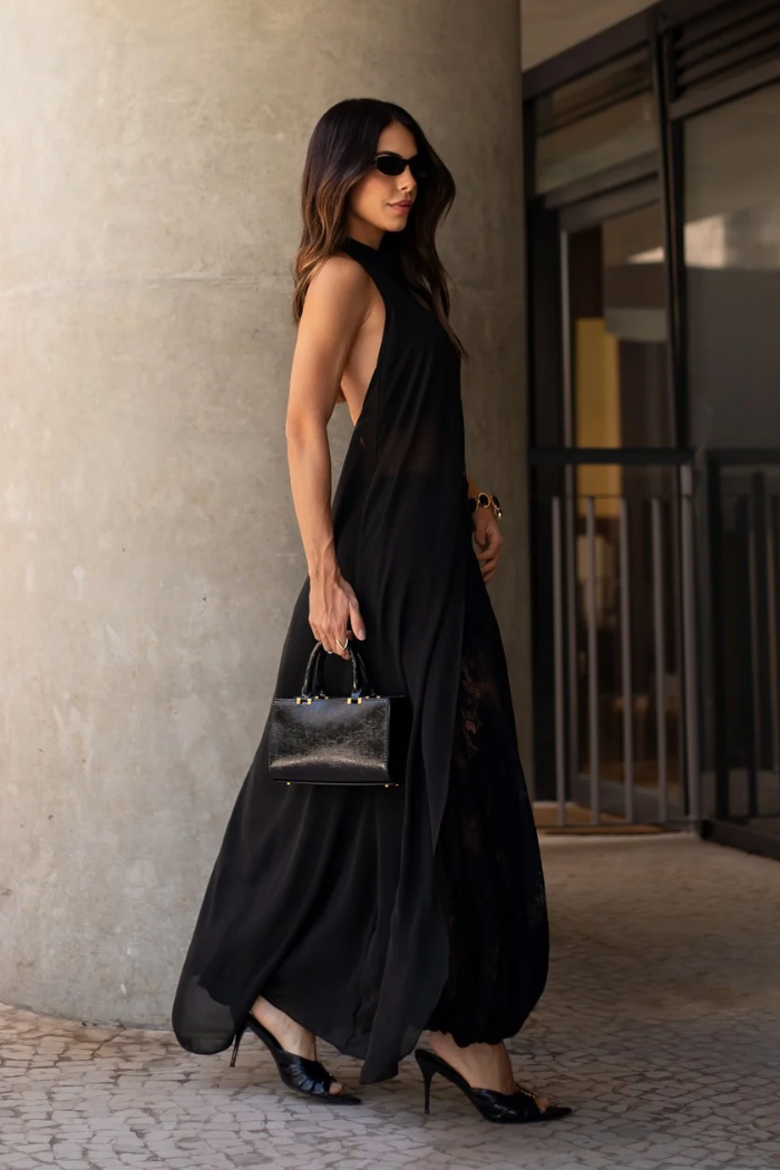 CAPA LONGA ABERTURA FRONTAL TRANSPARENTE GAIA