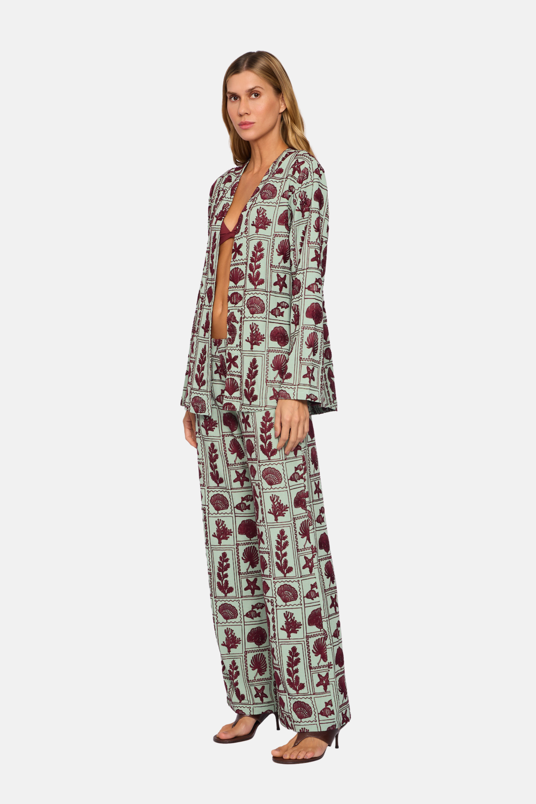 Calça Longa Marítima Reta Estampa Bordada Marsala e Verde