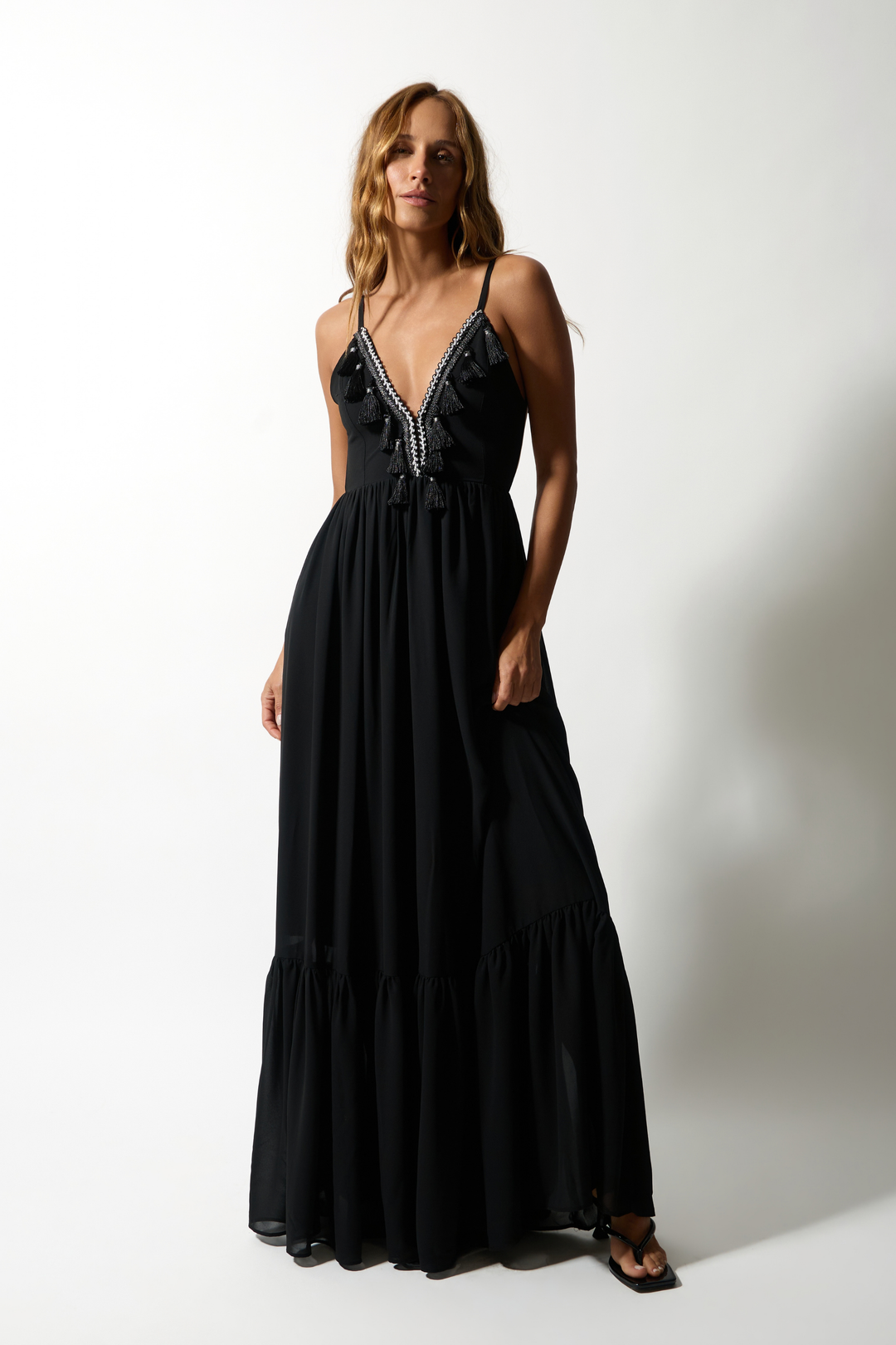 Vestido Longo Tassel Crepe Fluid