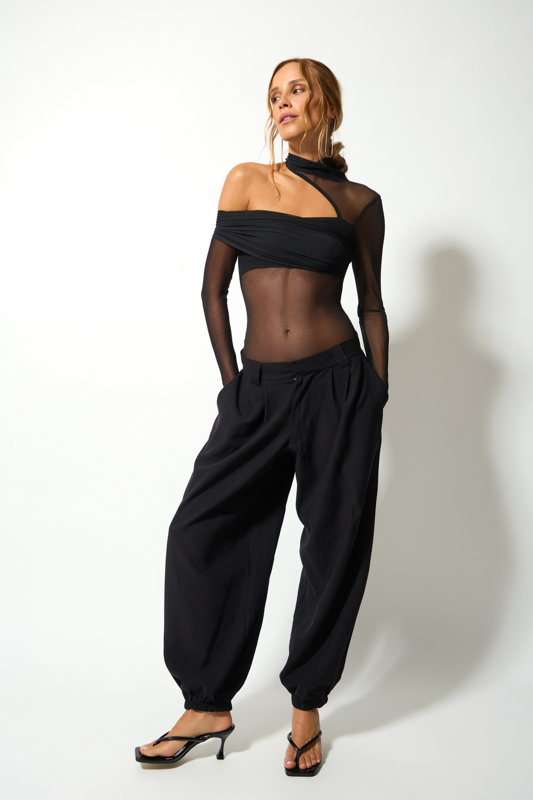 Body Core Recortes Manga Longa Tule