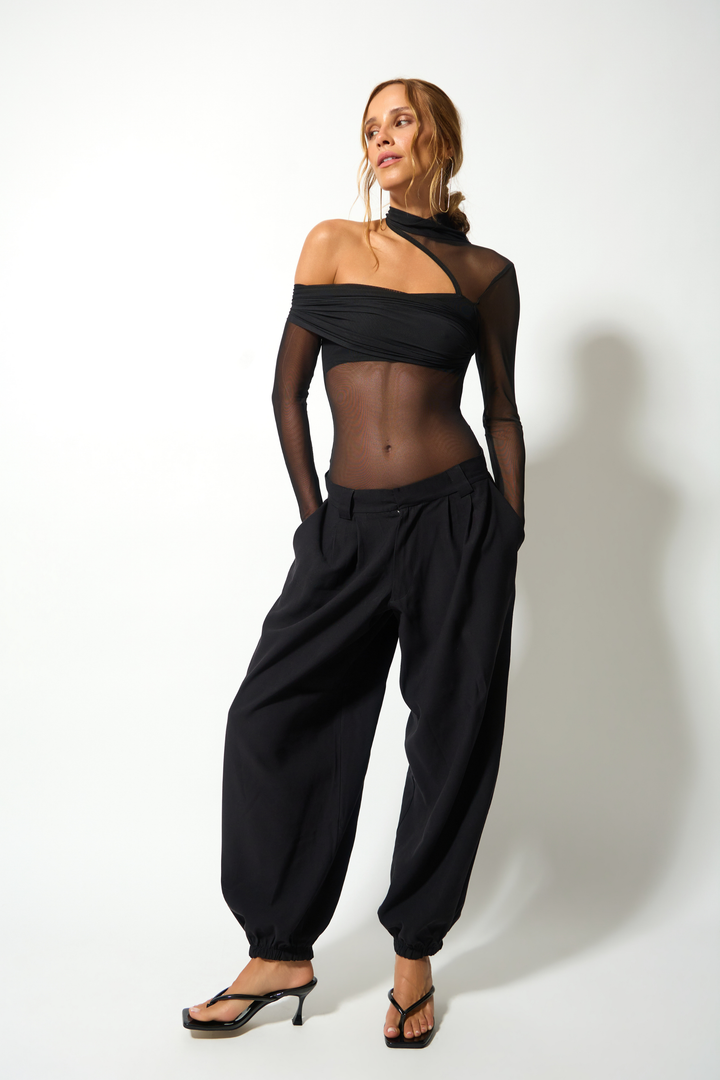 Body Core Recortes Manga Longa Tule