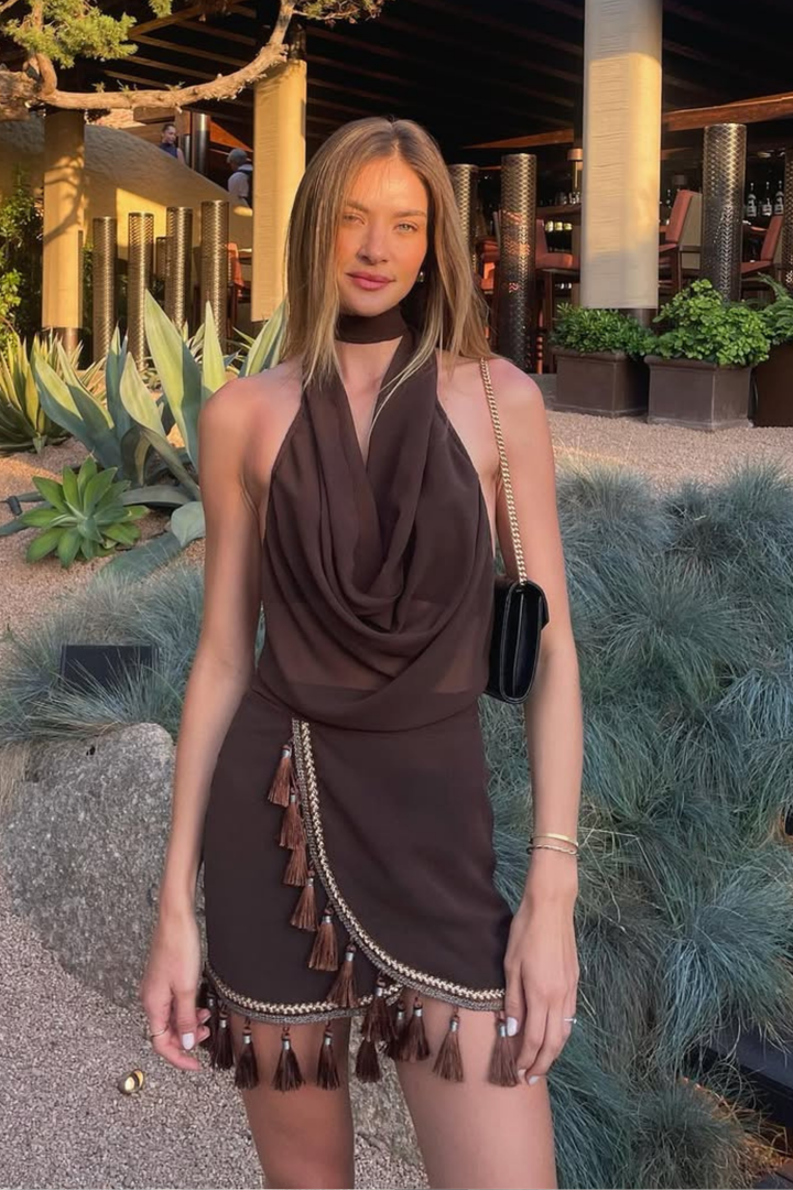Saia Curta Envelope Tassel