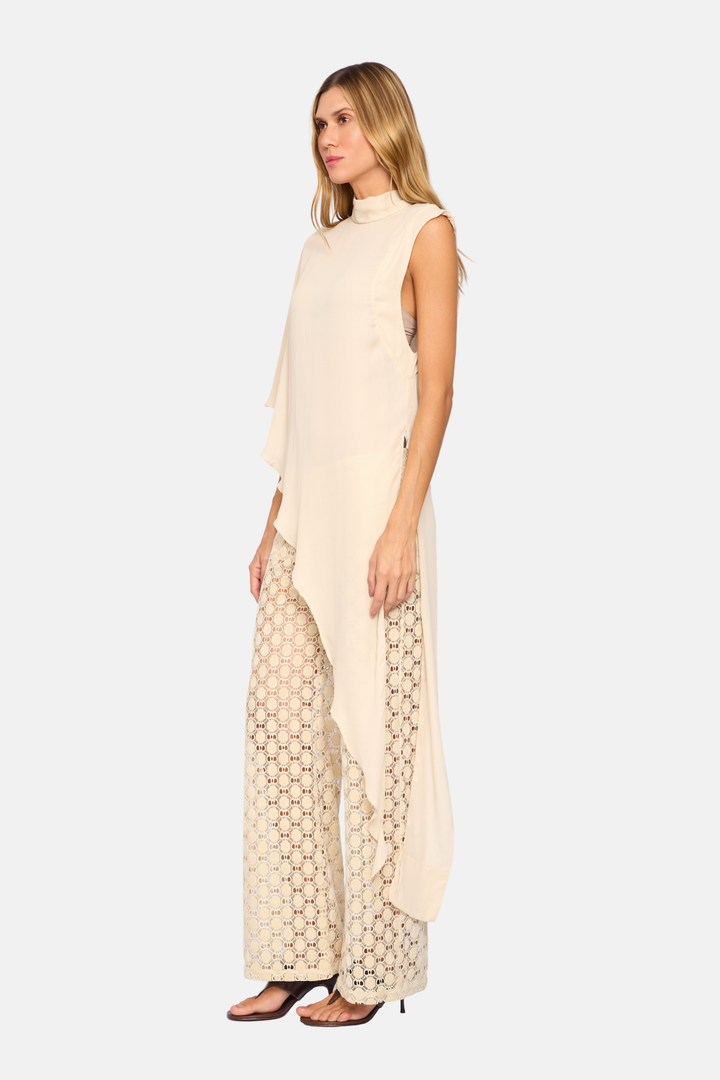 Blusa Capa Bruma Assimétrica Transparente