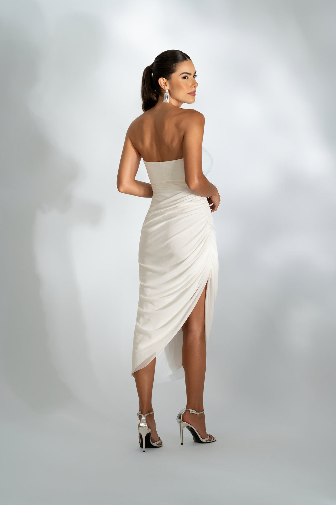 Vestido Assimétrico Drapeado Com Capa Removível Off