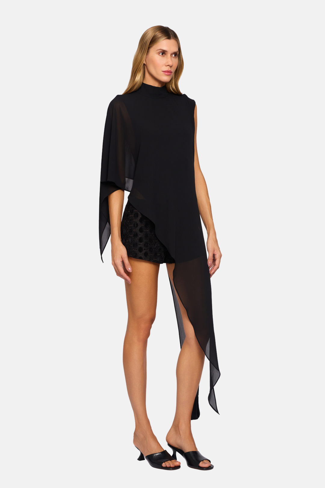 Blusa Capa Bruma Assimétrica Transparente