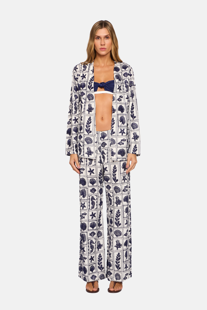 Calça Longa Marítima Reta Estampa Bordada Azul e Branco