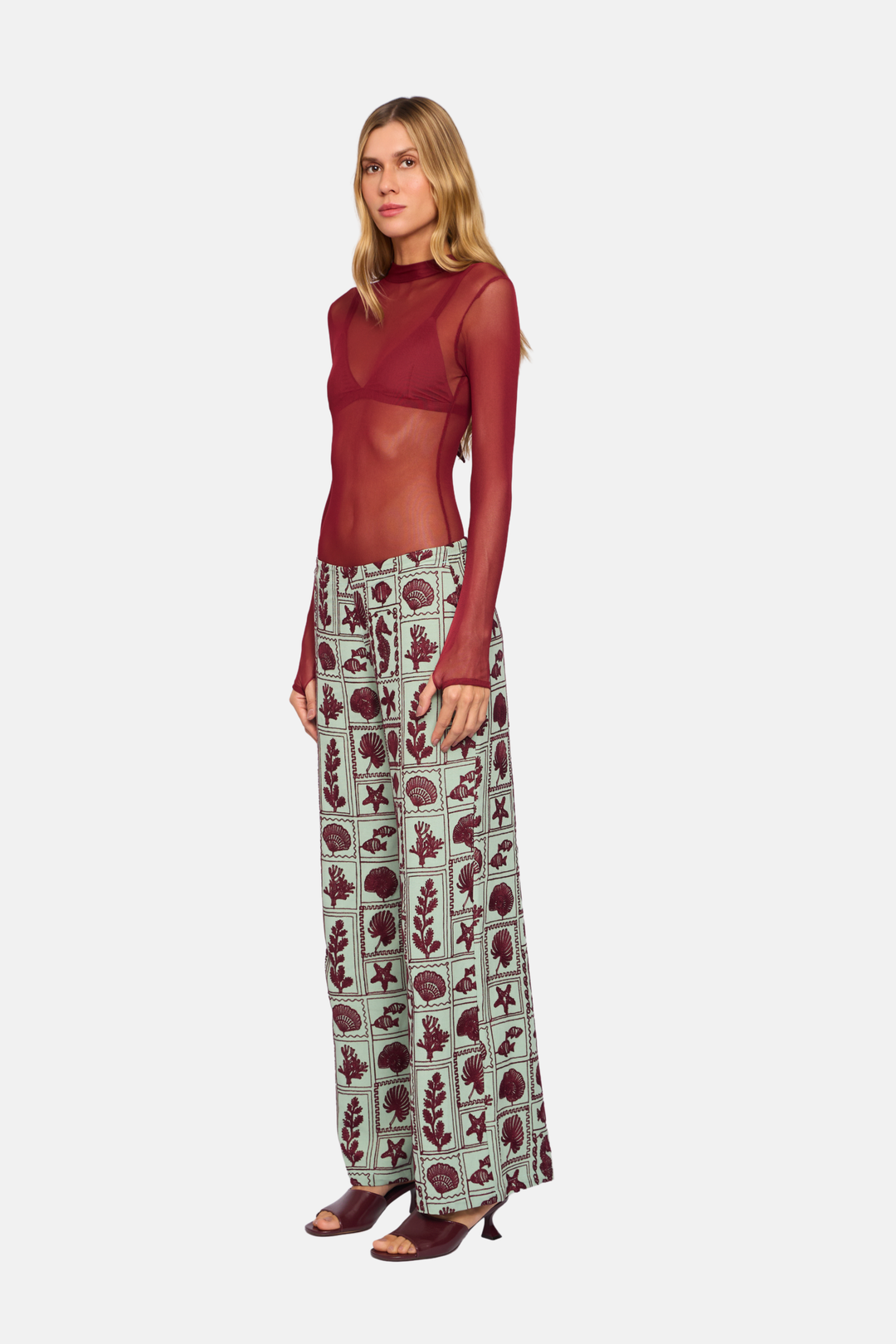 Calça Longa Marítima Reta Estampa Bordada Marsala e Verde