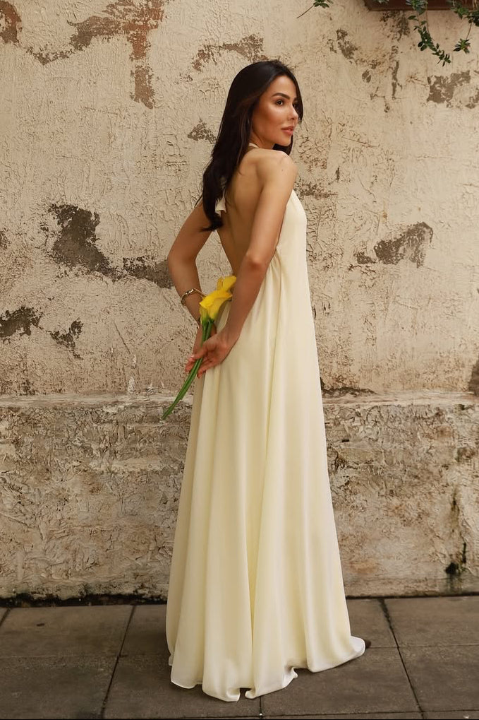 Vestido Longo Frente Única Detalhe Metal Removível