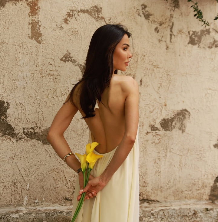 Vestido Longo Frente Única Detalhe Metal Removível