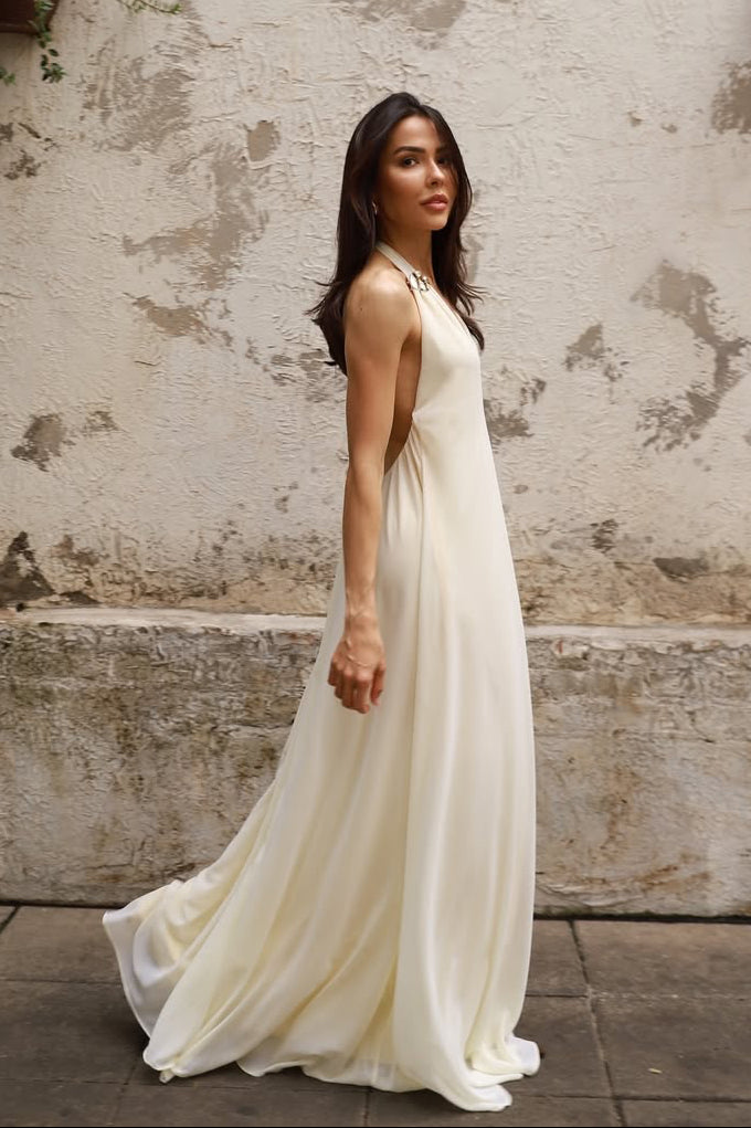 Vestido Longo Frente Única Detalhe Metal Removível