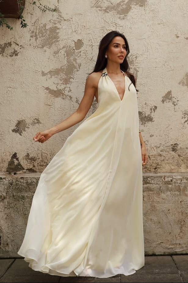 Vestido Longo Frente Única Detalhe Metal Removível