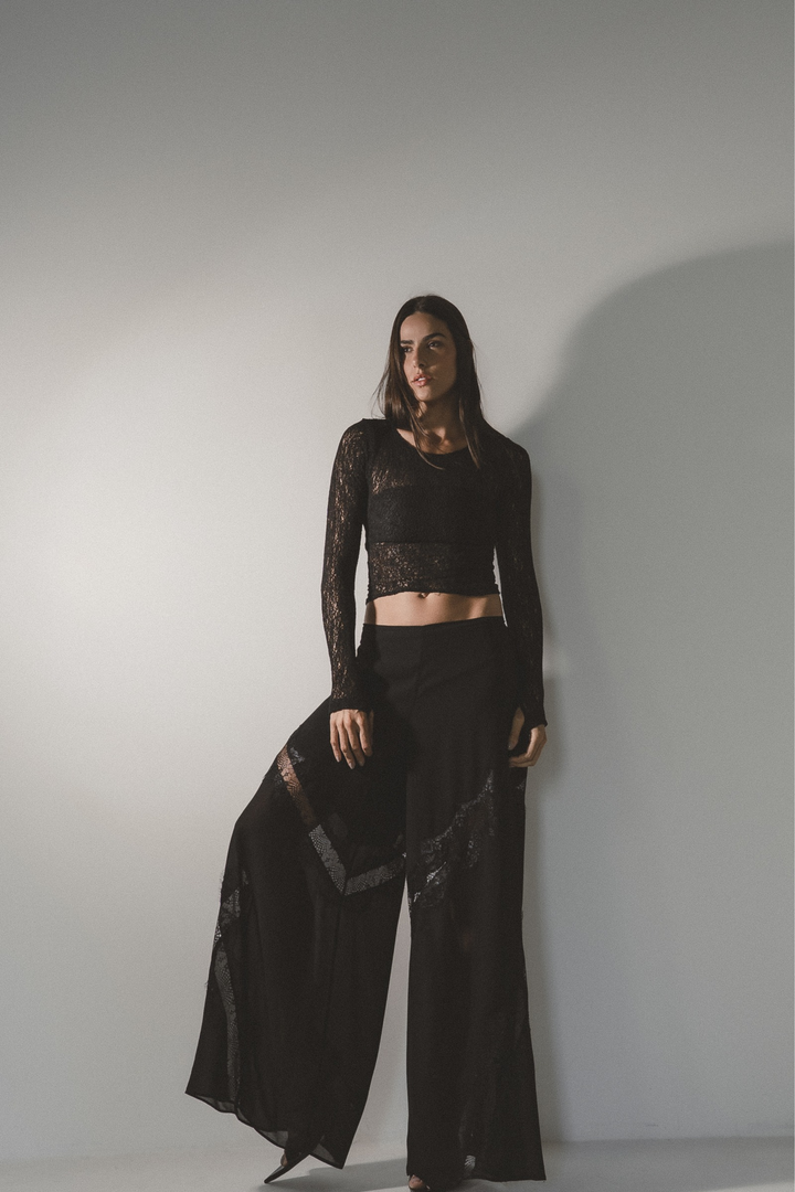 Calça Pantalona Com Renda Celine