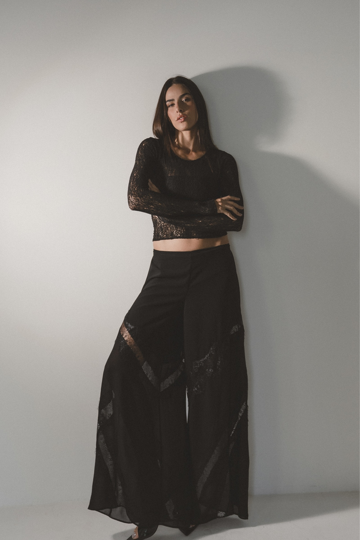 Calça Pantalona Com Renda Celine